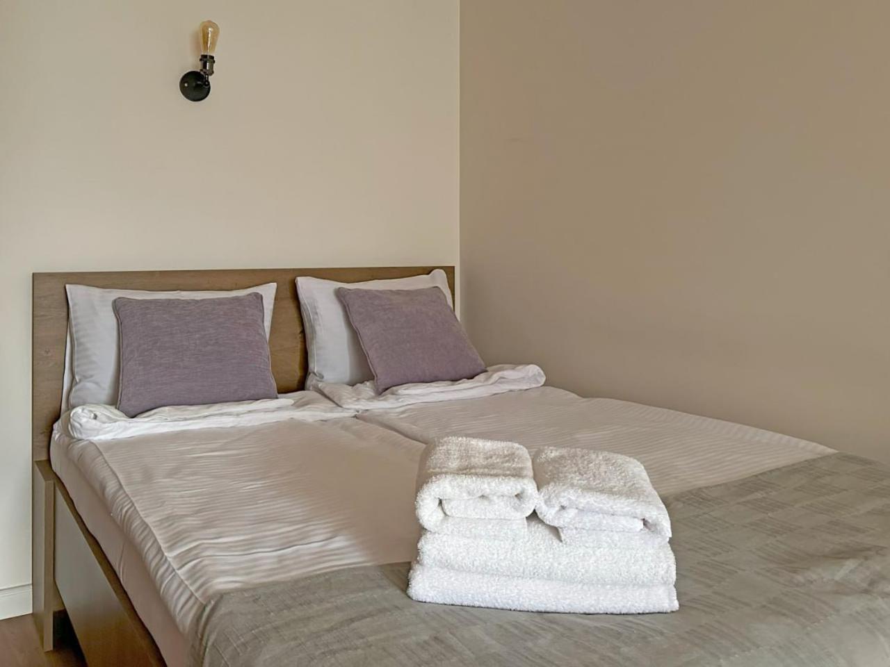 Ferienwohnung City Center Living In Erivan Exterior foto