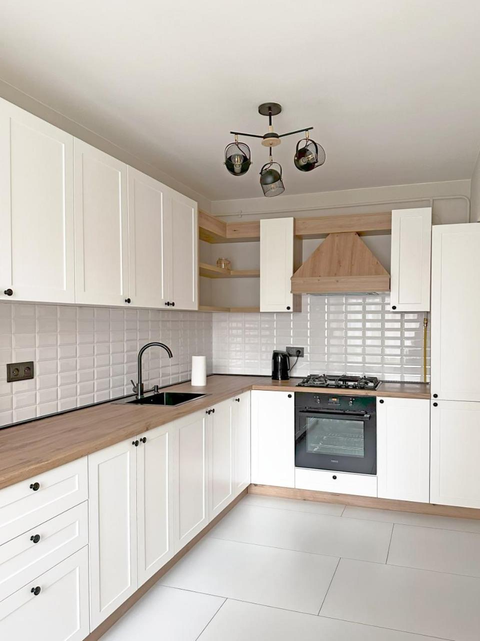 Ferienwohnung City Center Living In Erivan Exterior foto